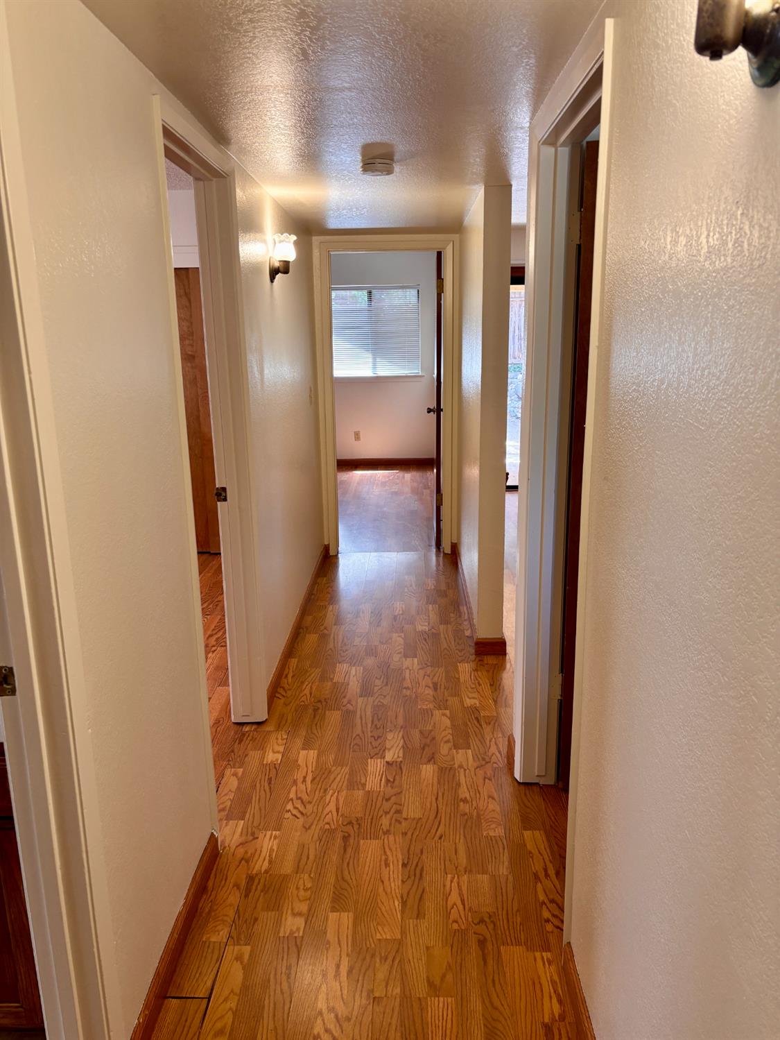 1647 E Serena Ave, Fresno, CA 93720
