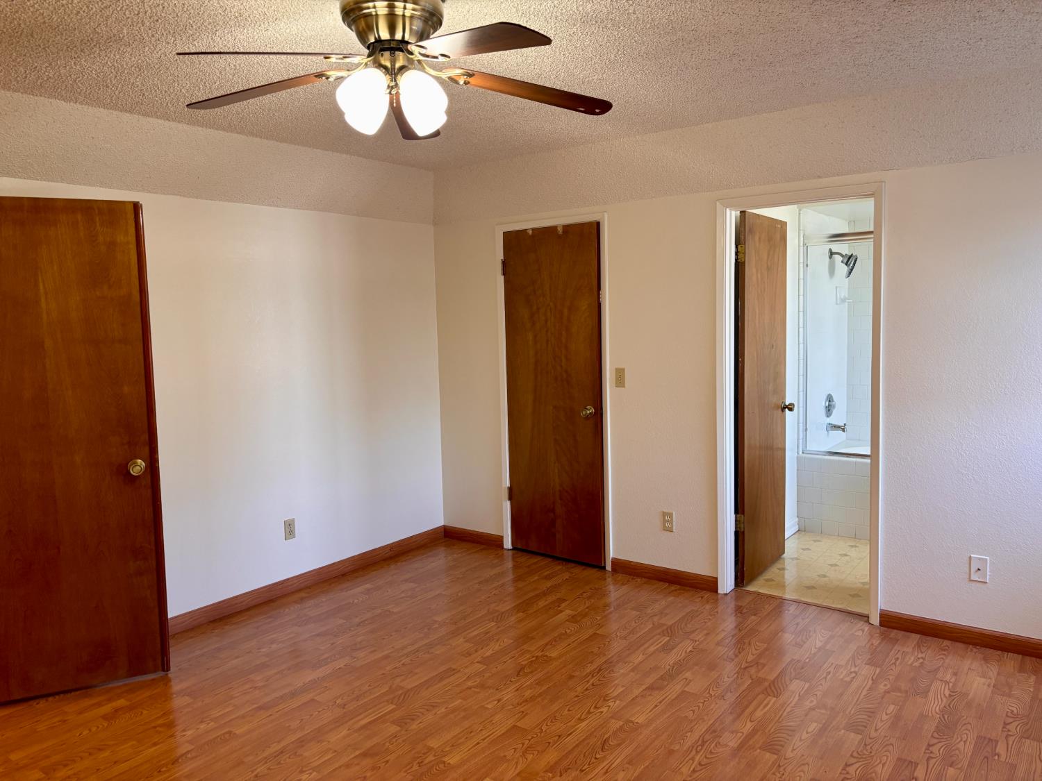 1647 E Serena Ave, Fresno, CA 93720