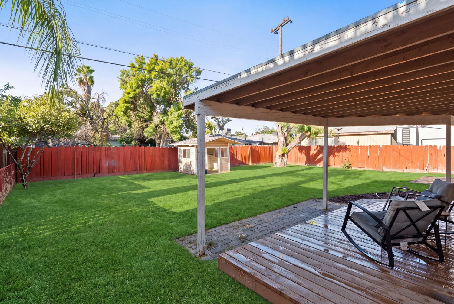 4012 E Clinton Ave, Fresno, CA 93703