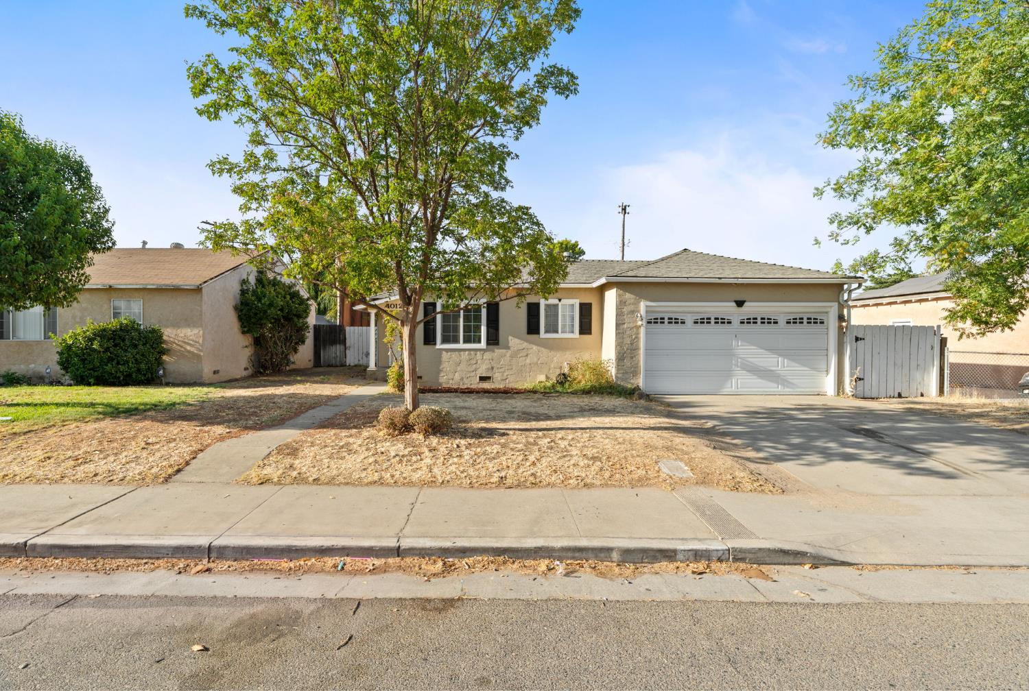 4012 E Clinton Ave, Fresno, CA 93703