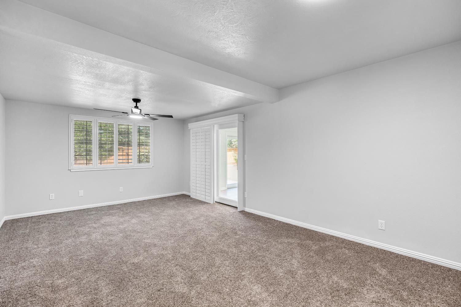 10784 Sierra View St, Madera, CA 93636