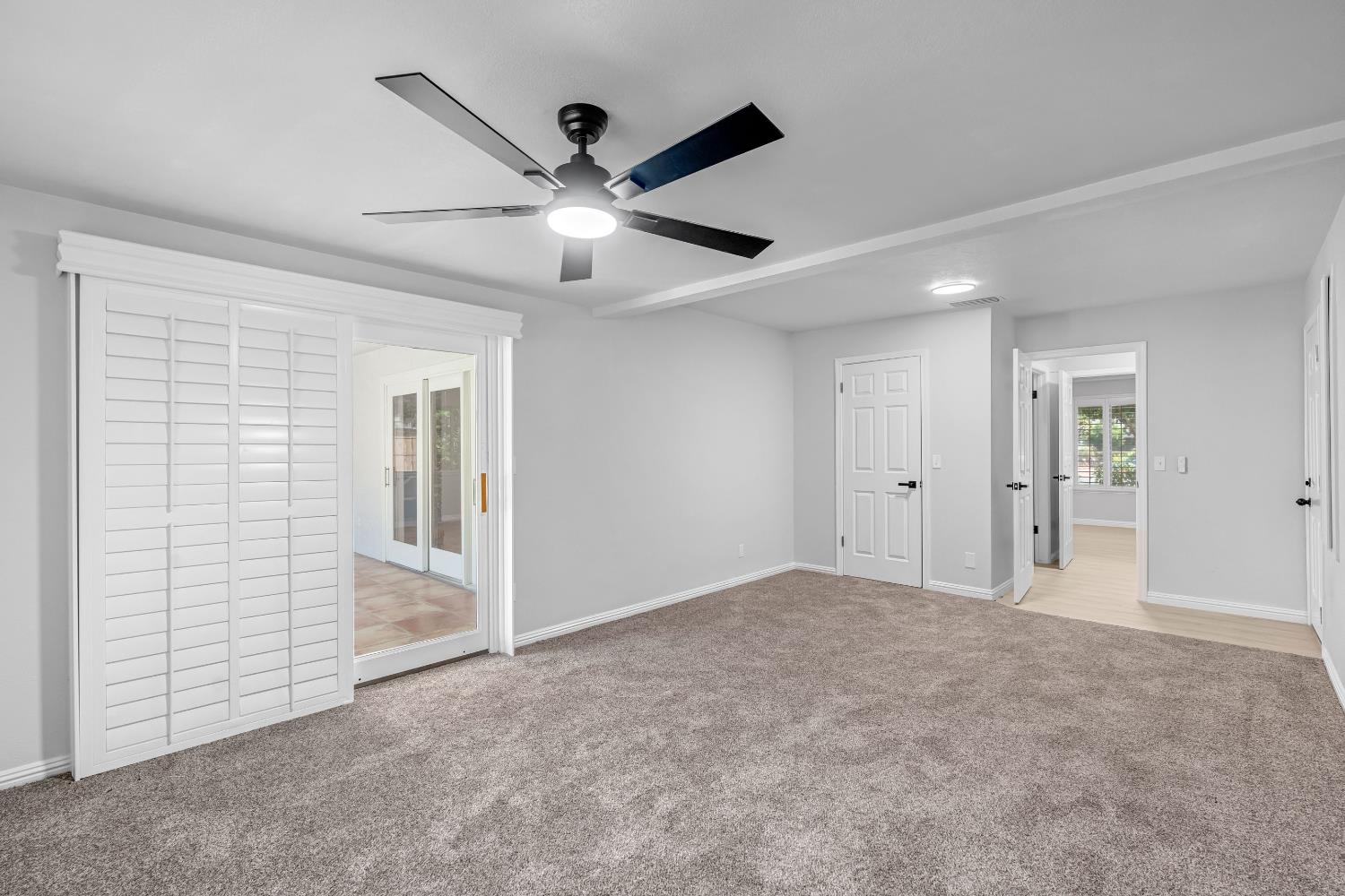 10784 Sierra View St, Madera, CA 93636