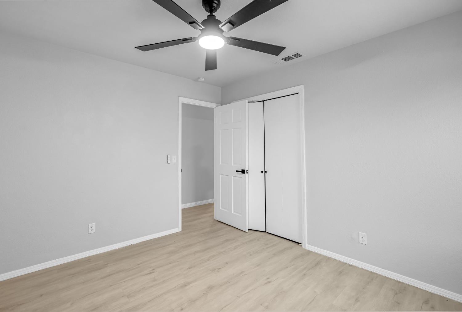 10784 Sierra View St, Madera, CA 93636