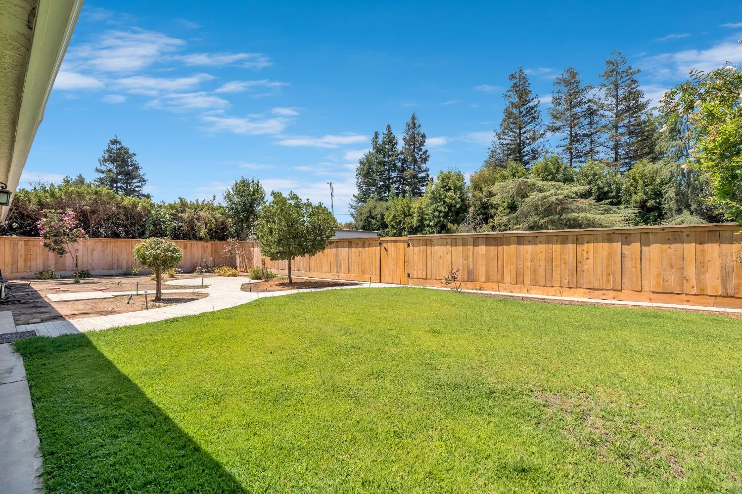 10784 Sierra View St, Madera, CA 93636