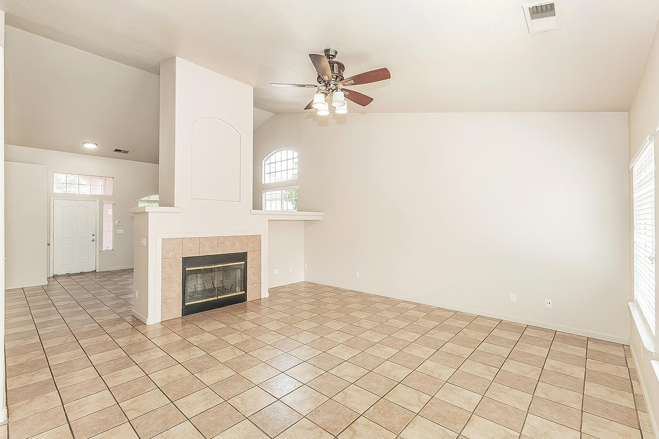7246 N Laval Ave, Fresno, CA 93720