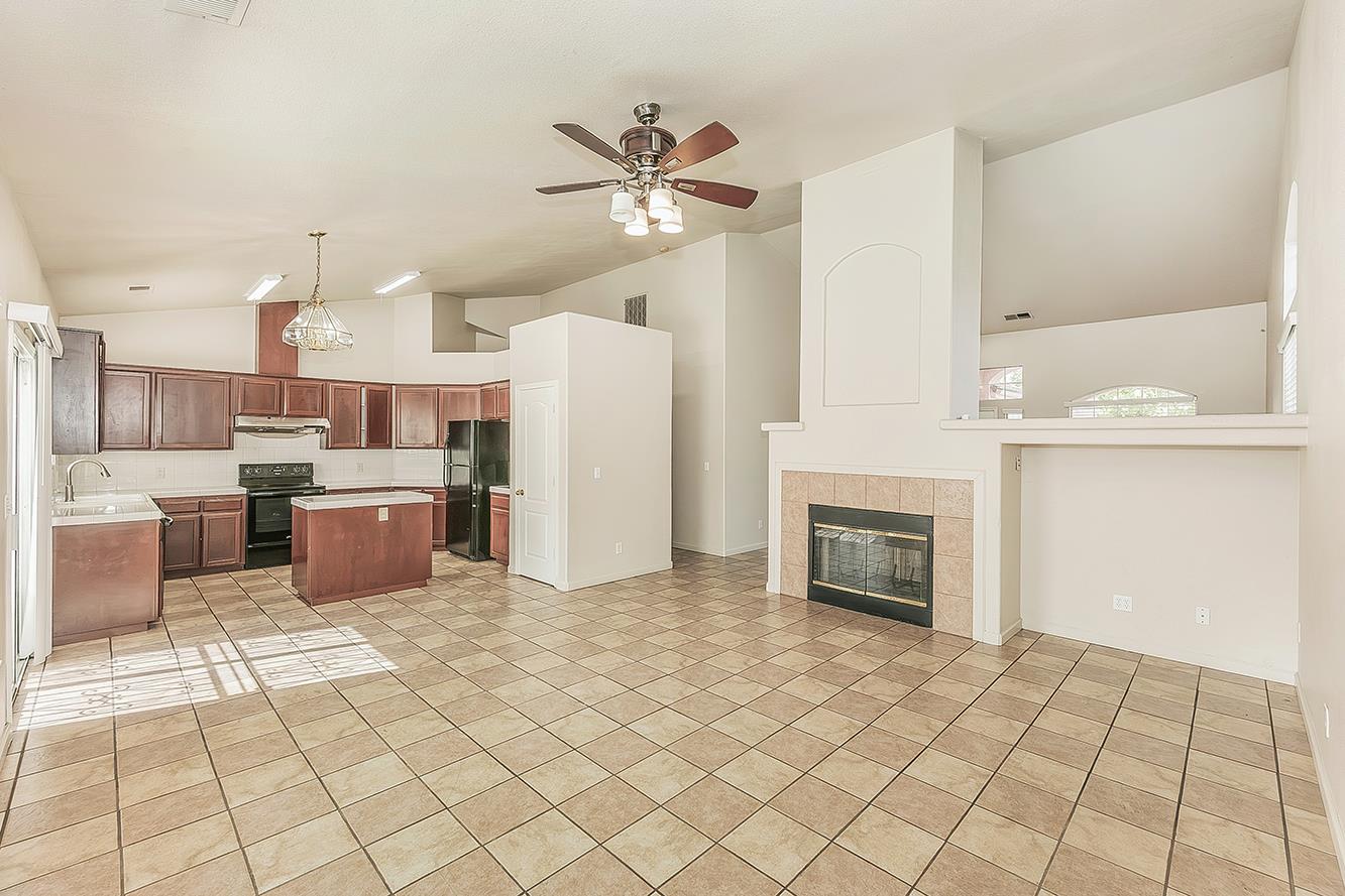 7246 N Laval Ave, Fresno, CA 93720