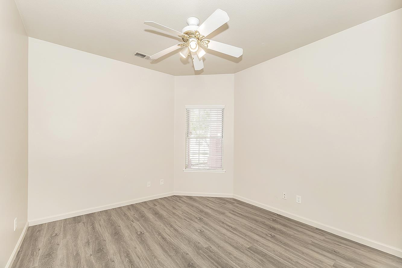 7246 N Laval Ave, Fresno, CA 93720