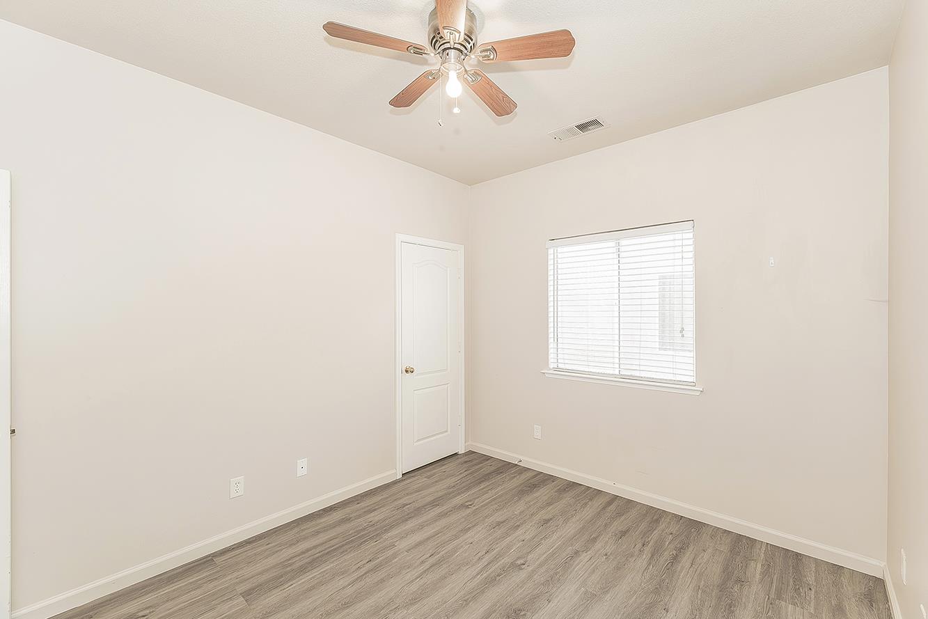 7246 N Laval Ave, Fresno, CA 93720