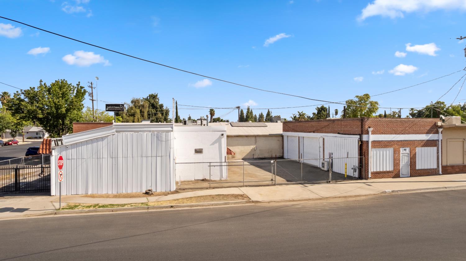 2806 N Wishon Ave, Fresno, CA 93704