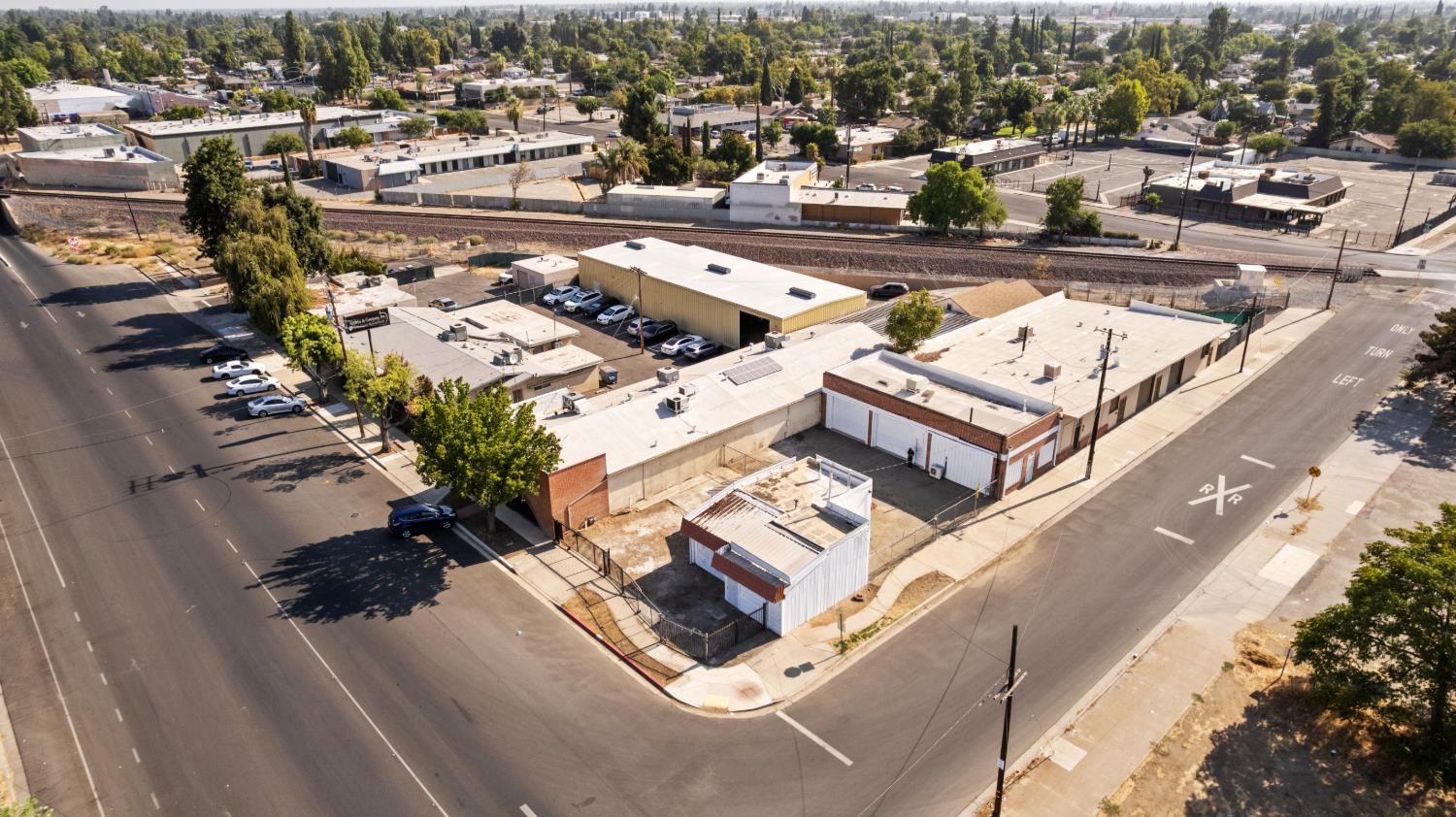 2806 N Wishon Ave, Fresno, CA 93704
