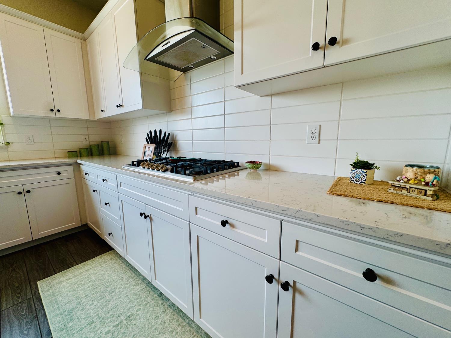5804 Hawthorn Tree Ln, Bakersfield, CA 93313
