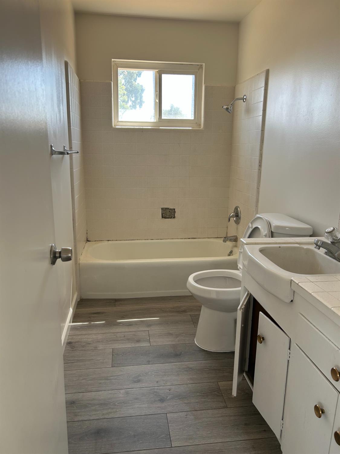 12579 414 Ave, Orosi, CA 93647