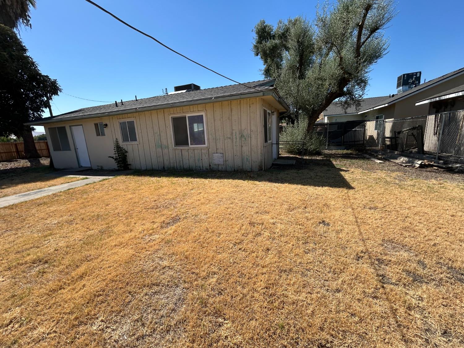 12579 414 Ave, Orosi, CA 93647