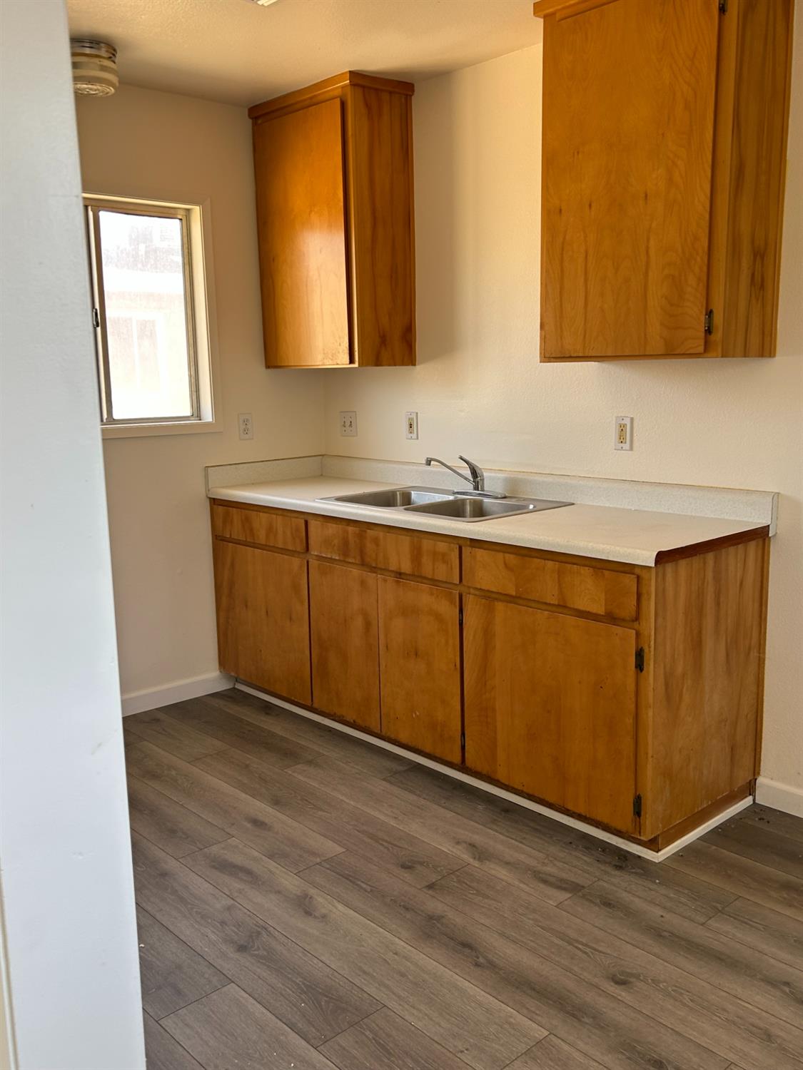 12579 414 Ave, Orosi, CA 93647