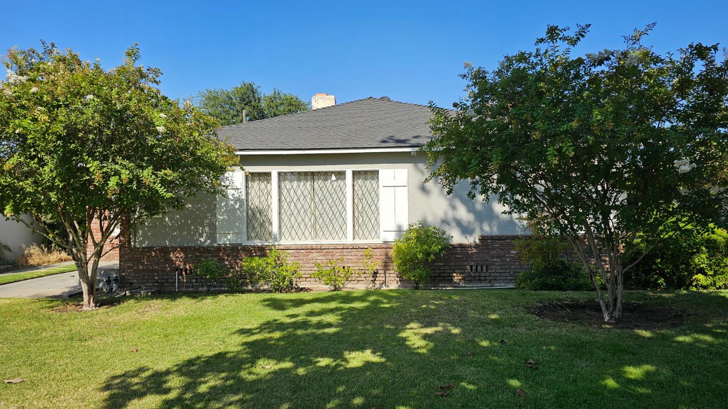 1481 N Adoline Ave, Fresno, CA 93728