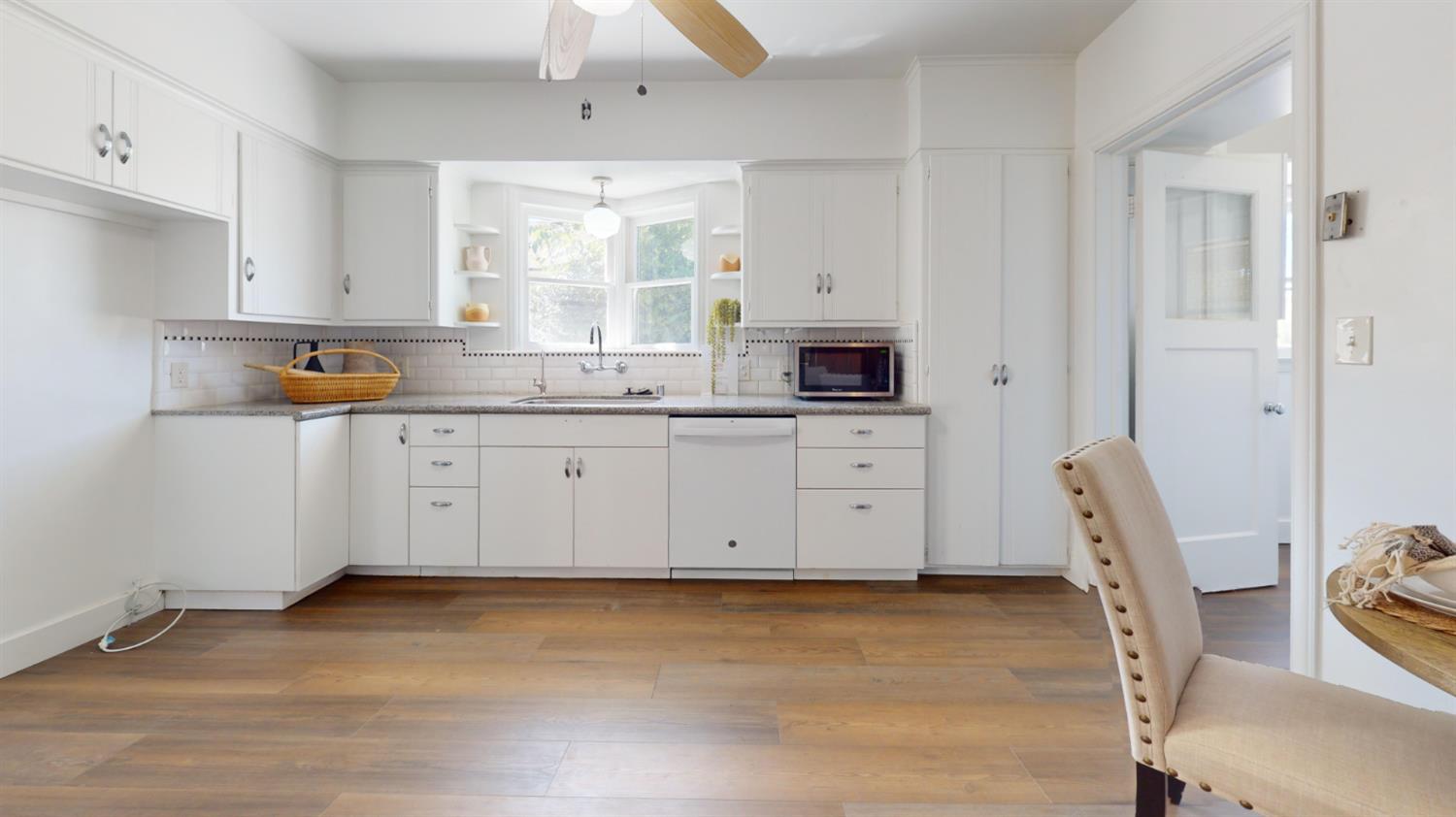 1481 N Adoline Ave, Fresno, CA 93728