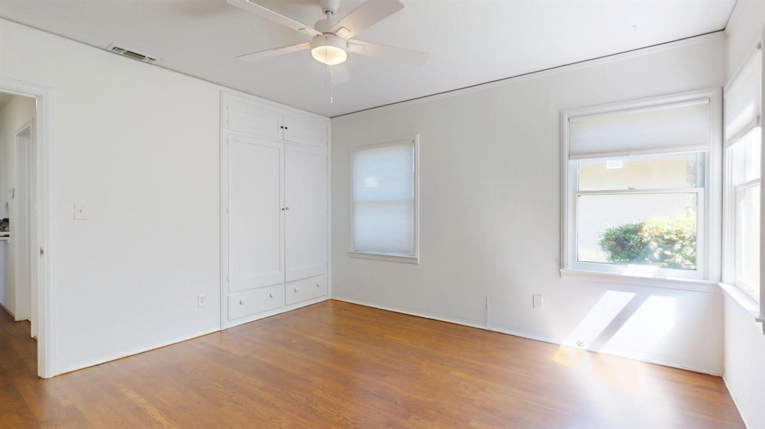 1481 N Adoline Ave, Fresno, CA 93728
