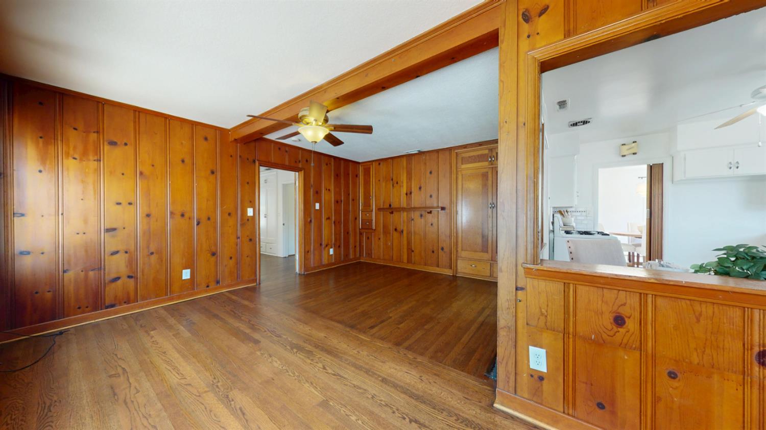 1481 N Adoline Ave, Fresno, CA 93728