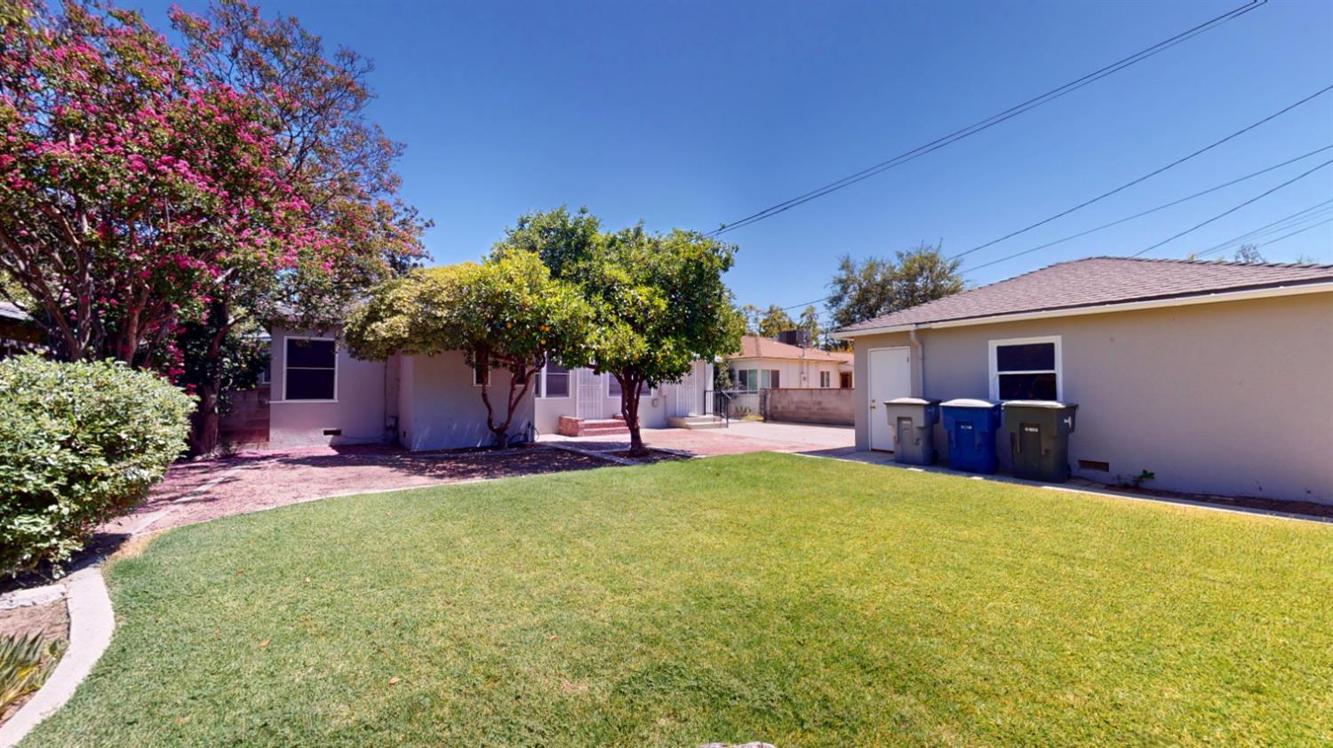 1481 N Adoline Ave, Fresno, CA 93728