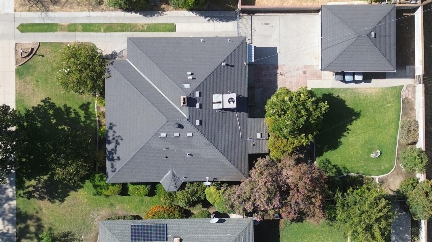 1481 N Adoline Ave, Fresno, CA 93728