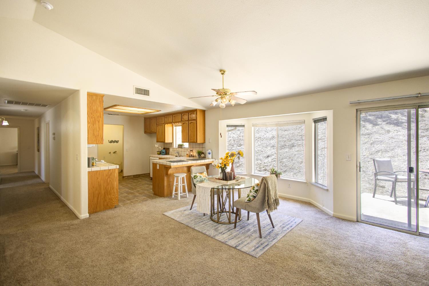 27557 Paradise Valley Ln, Clovis, CA 93619