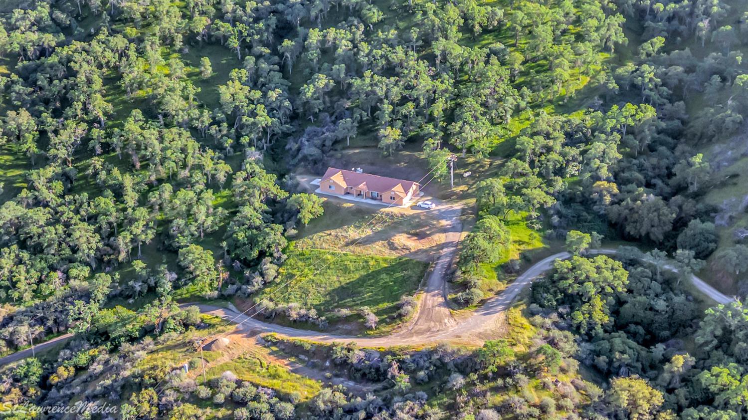 27557 Paradise Valley Ln, Clovis, CA 93619
