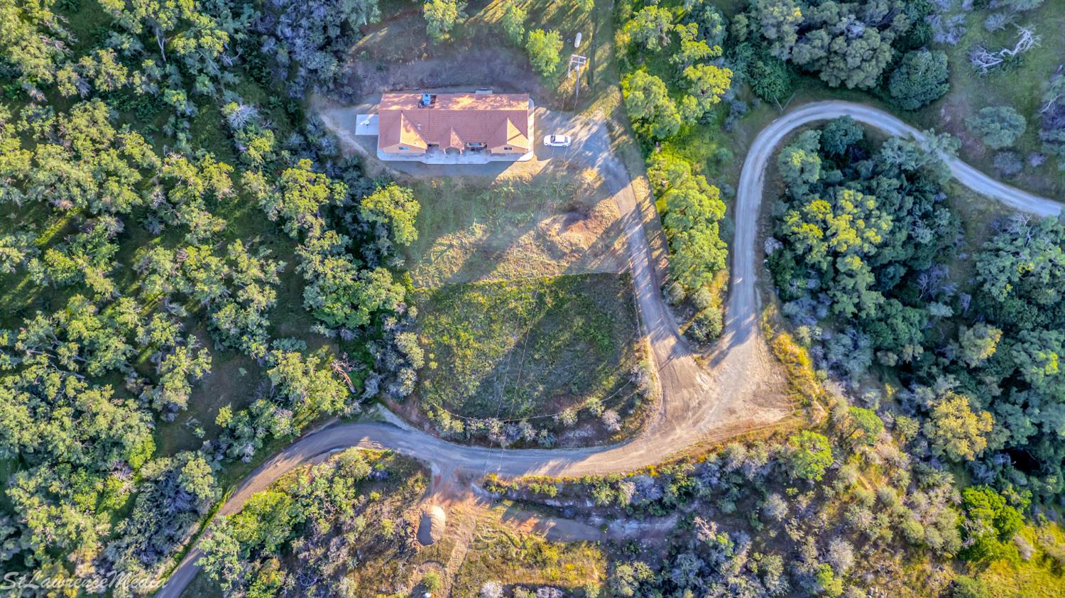 27557 Paradise Valley Ln, Clovis, CA 93619