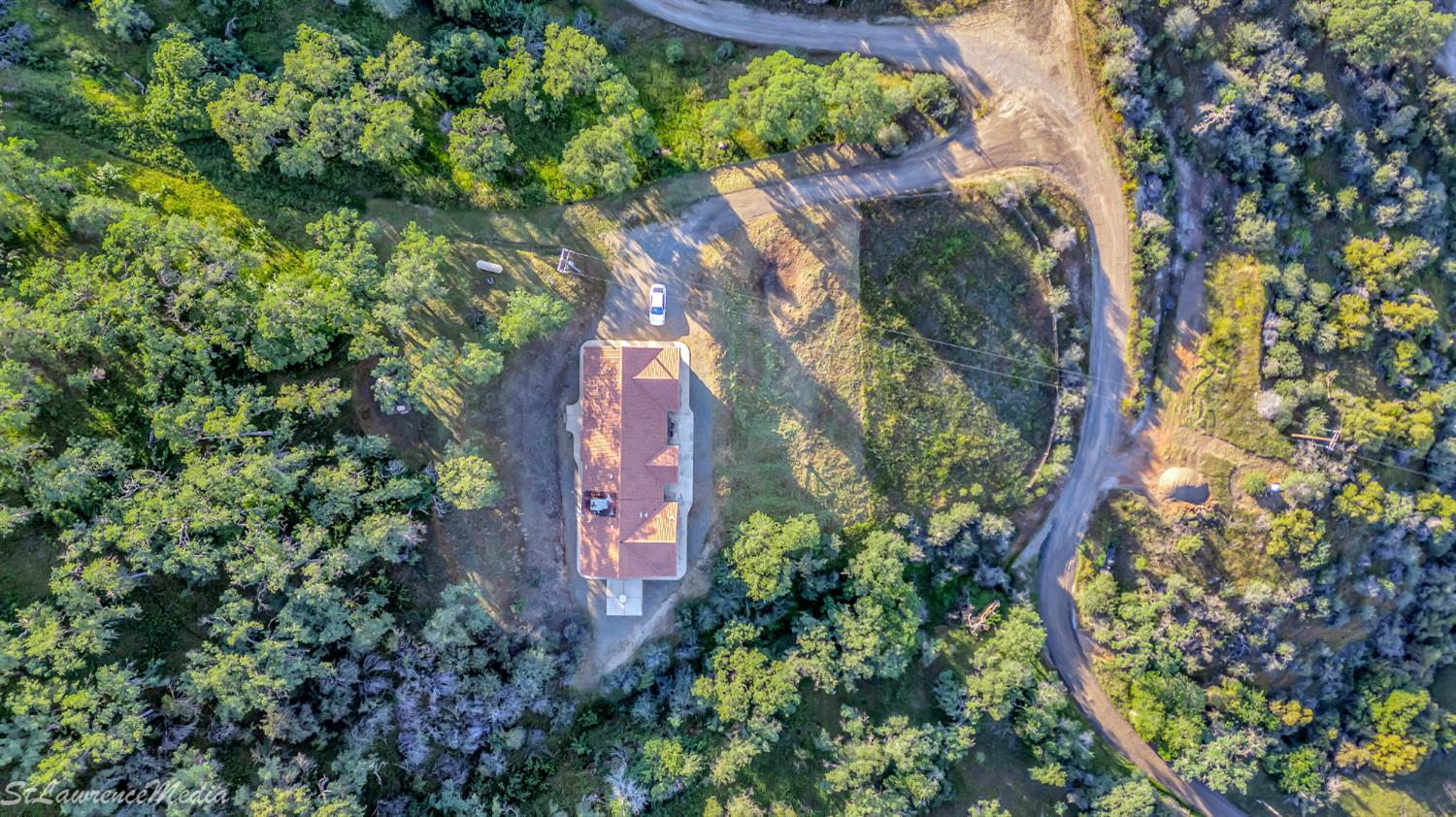 27557 Paradise Valley Ln, Clovis, CA 93619