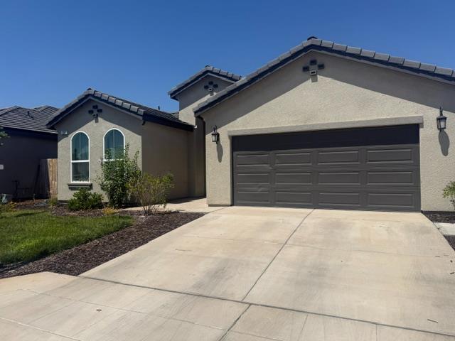 1187 Ambrosia Ln, Madera, CA 93638