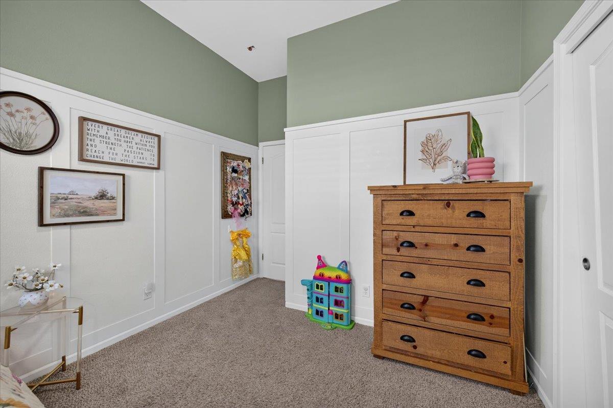2153 E Ryan Ave, Fresno, CA 93720