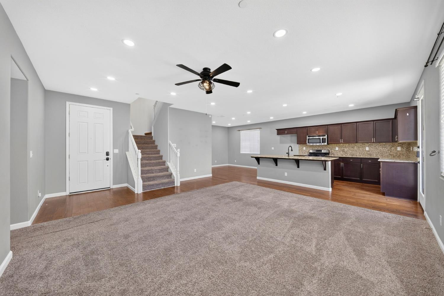 650 Firenze St, Lemoore, CA 93245