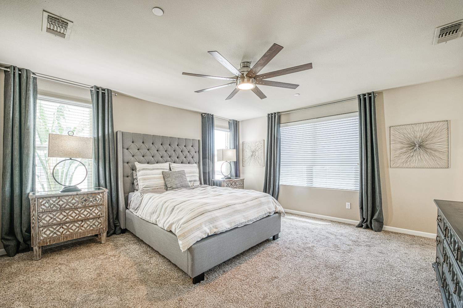 3257 Descanso, Clovis, CA 93619