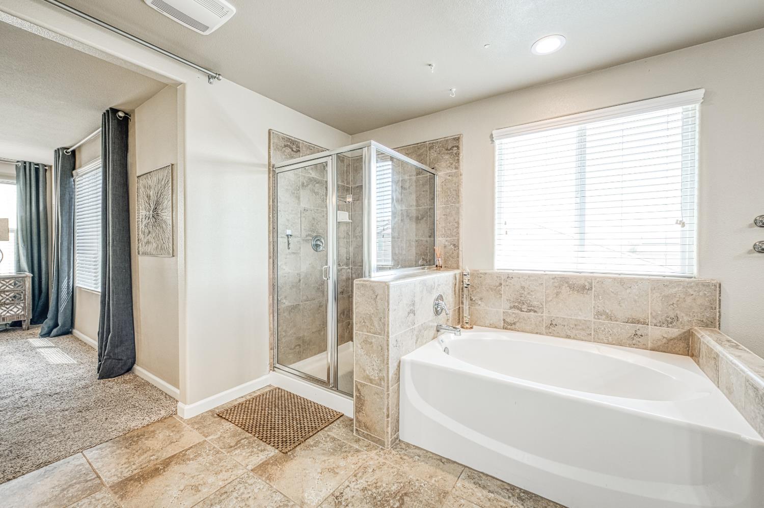 3257 Descanso, Clovis, CA 93619