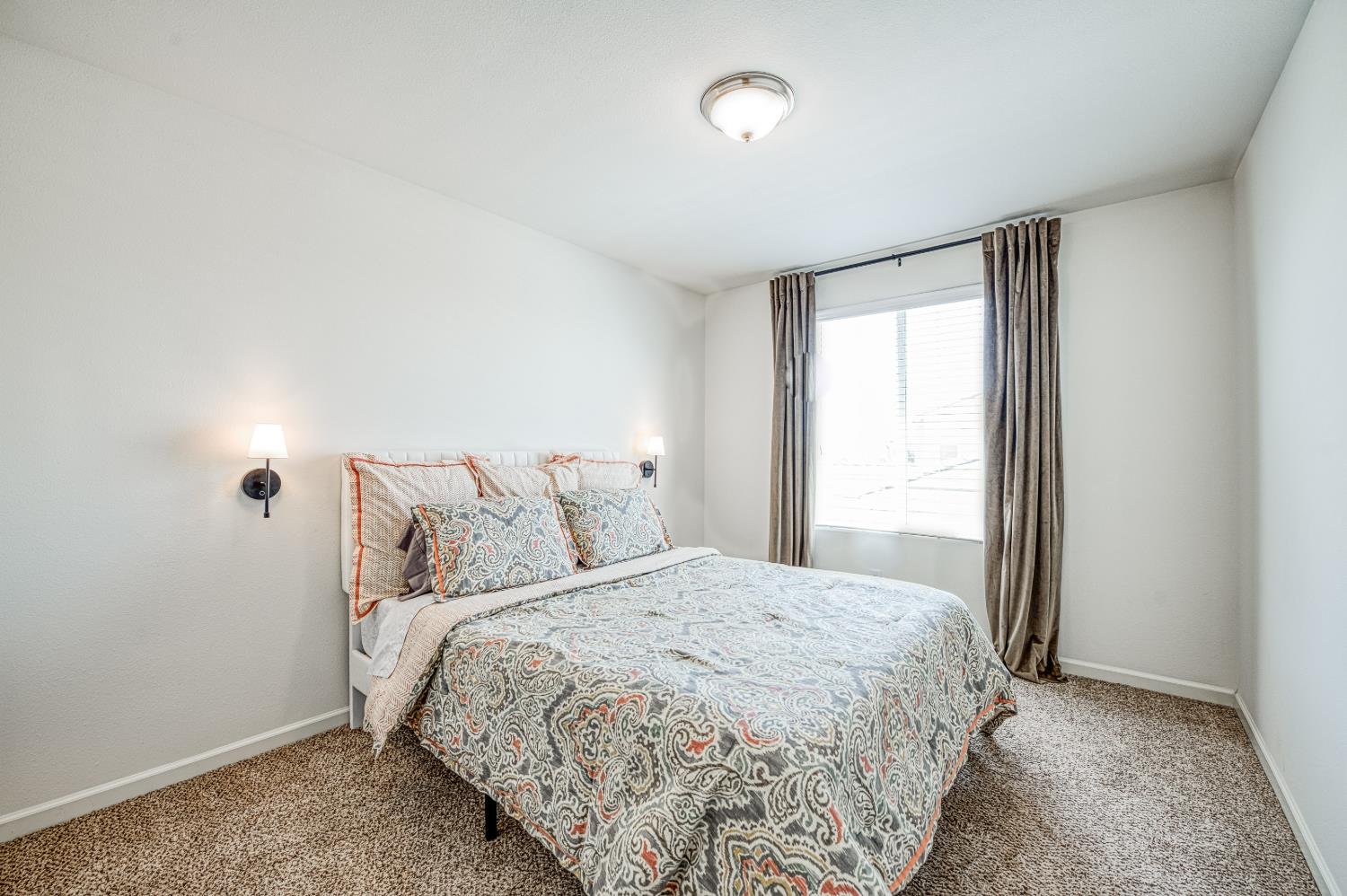 3257 Descanso, Clovis, CA 93619