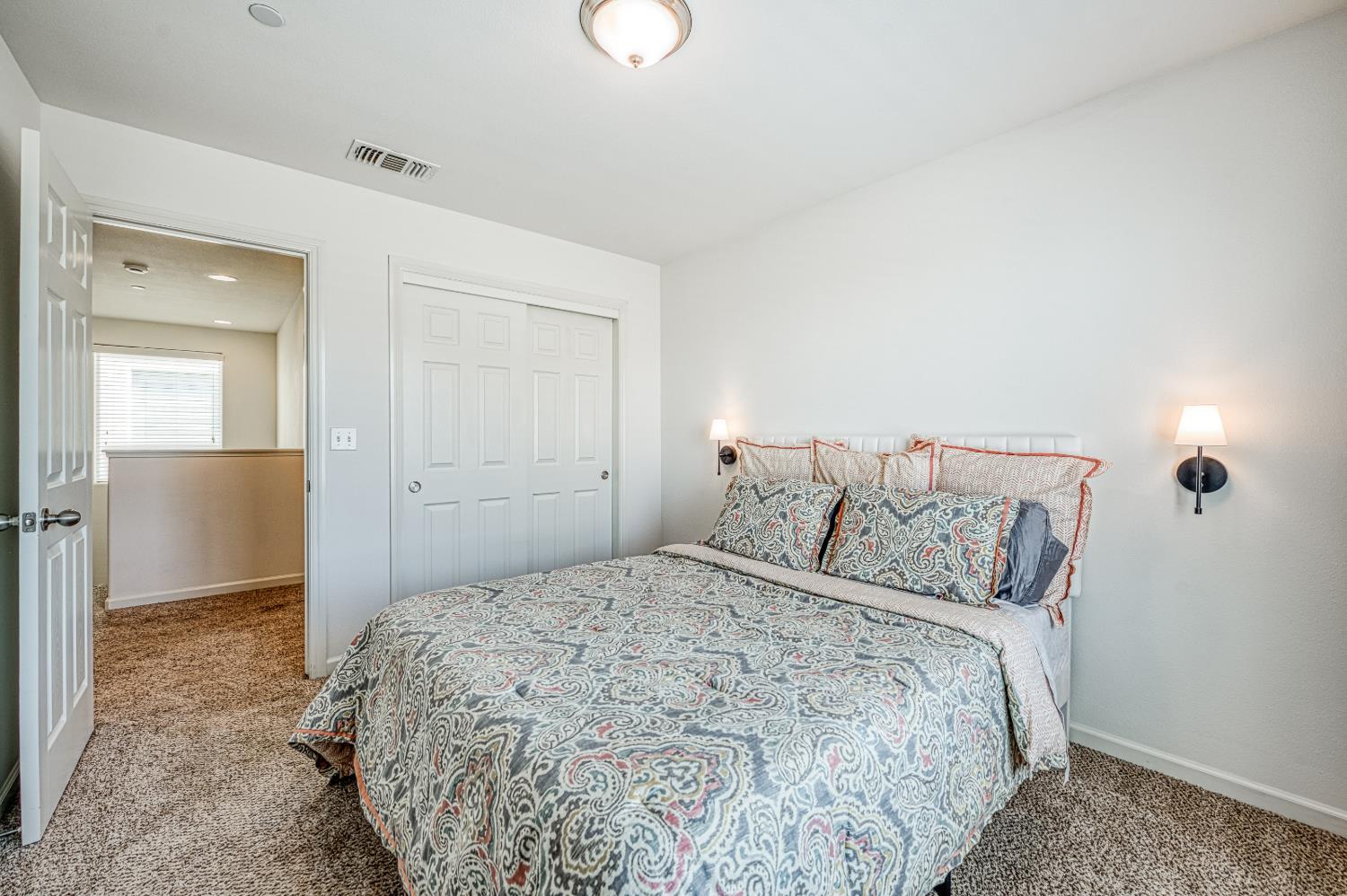 3257 Descanso, Clovis, CA 93619