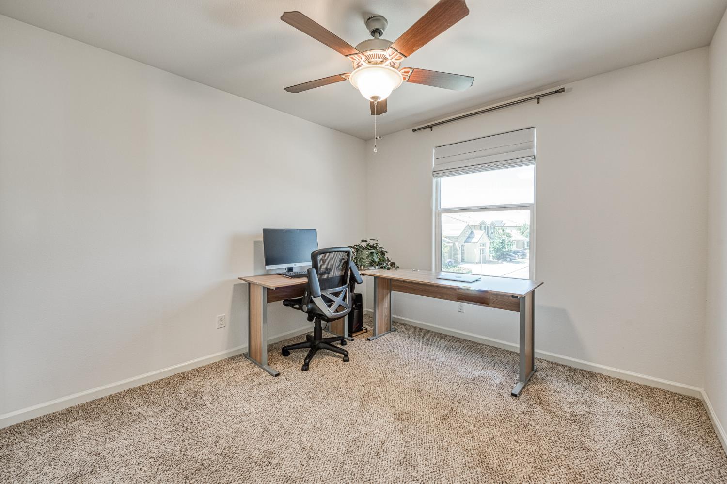 3257 Descanso, Clovis, CA 93619