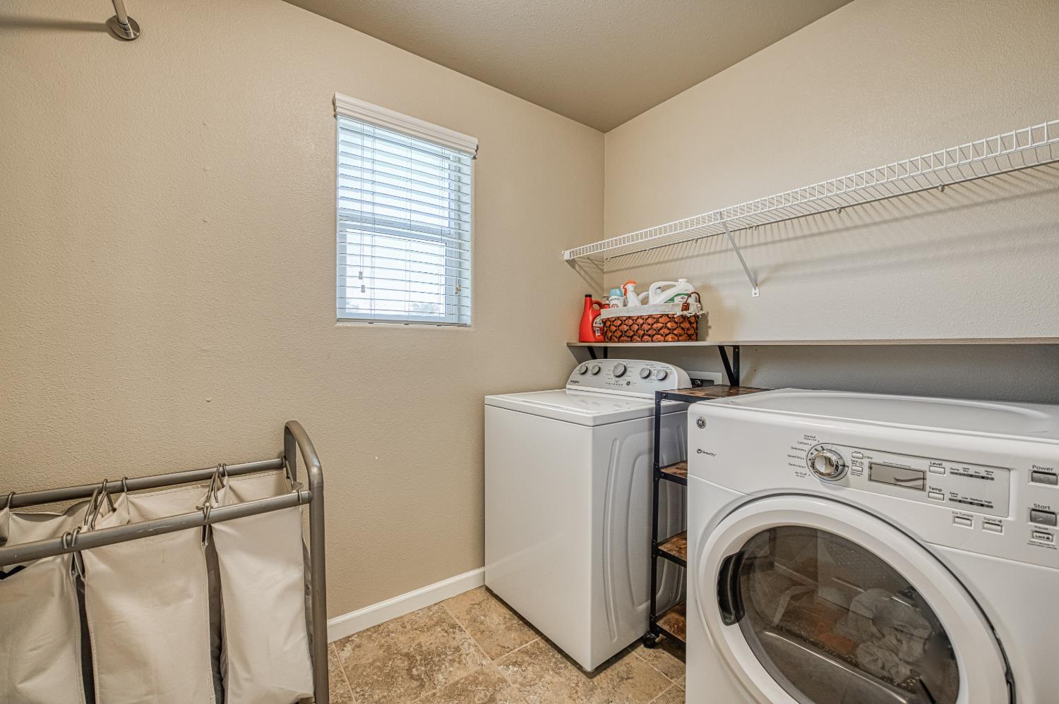 3257 Descanso, Clovis, CA 93619