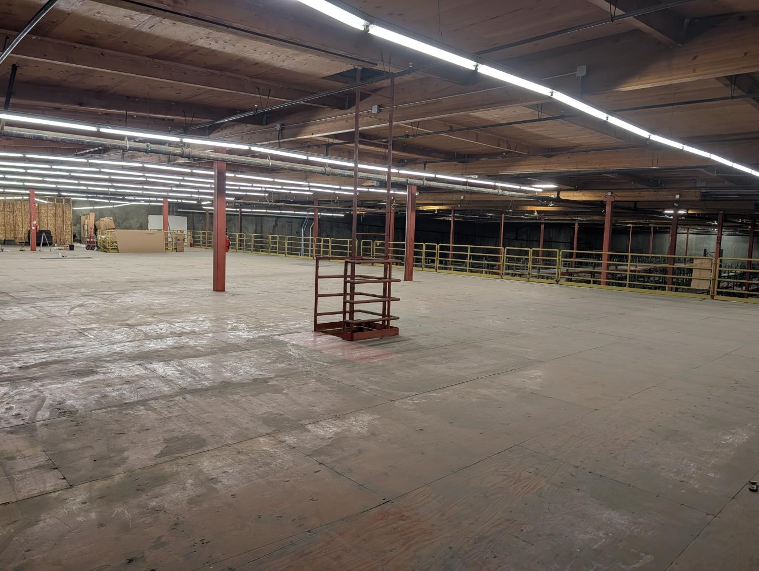 4525 W Shaw Ave, Fresno, CA 93722