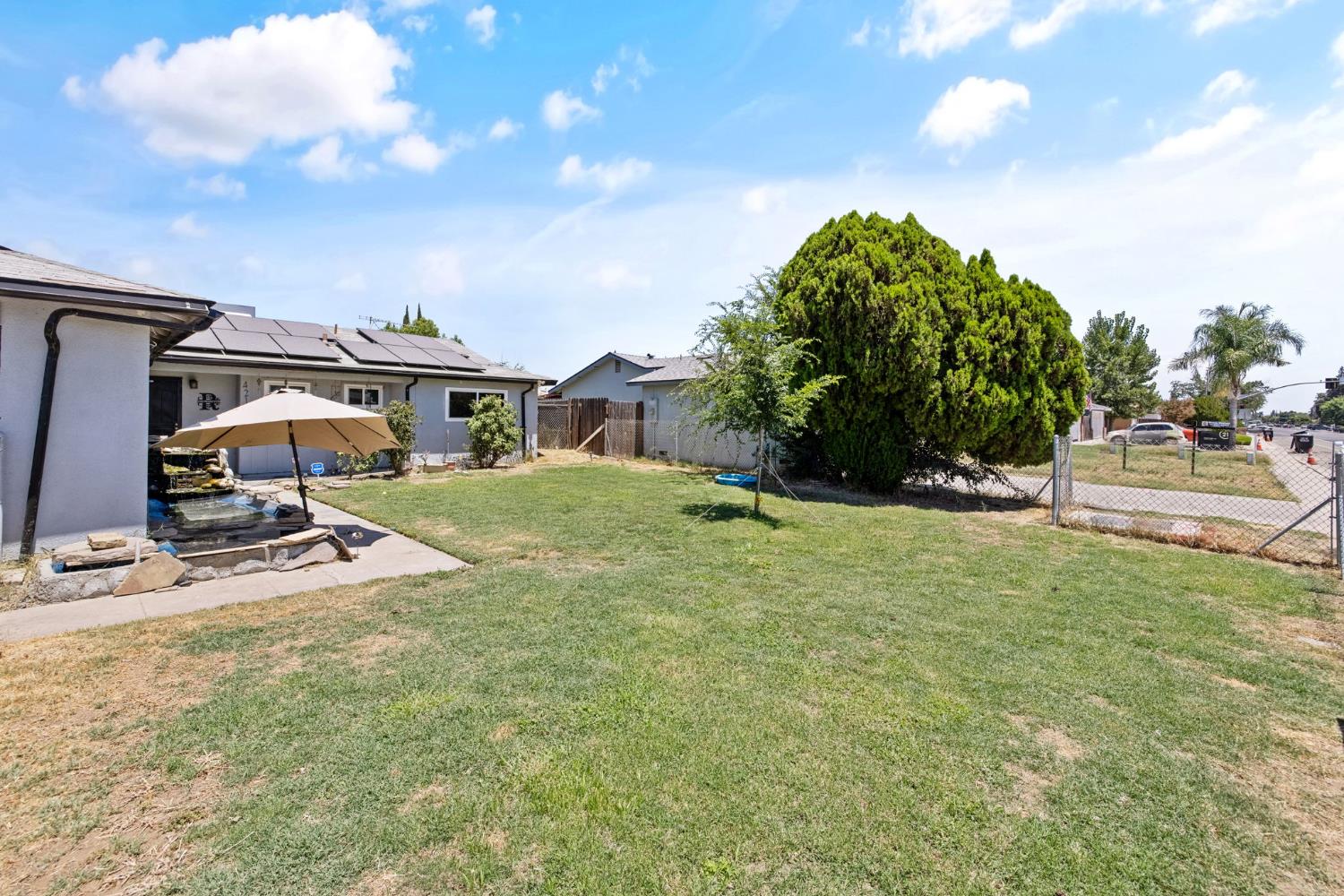4212 W Whitendale, Visalia, CA 93277