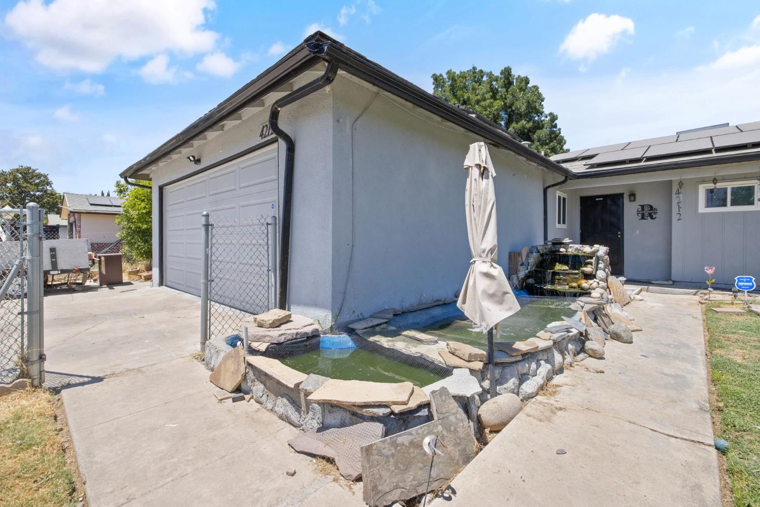 4212 W Whitendale, Visalia, CA 93277