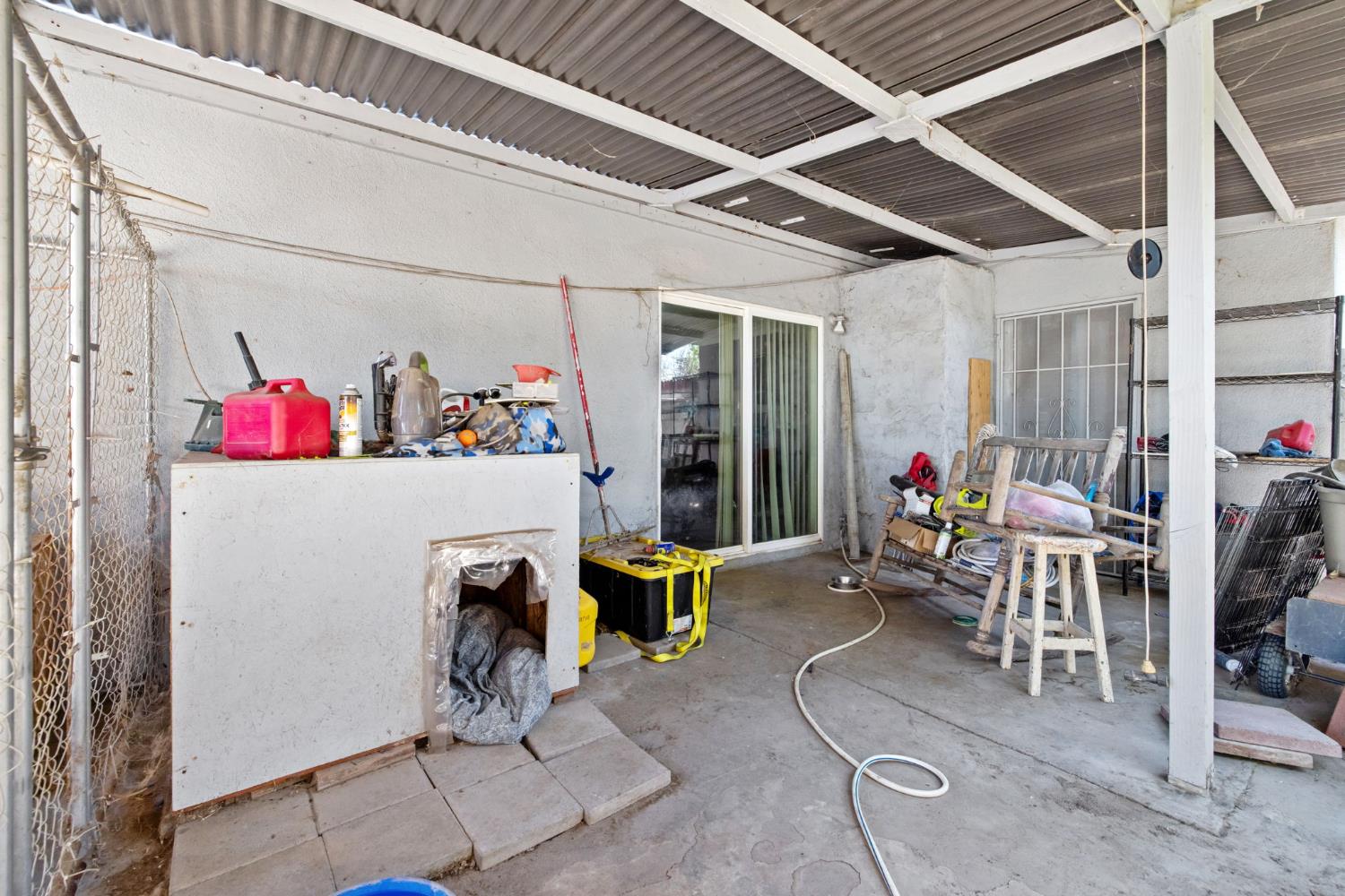4212 W Whitendale, Visalia, CA 93277