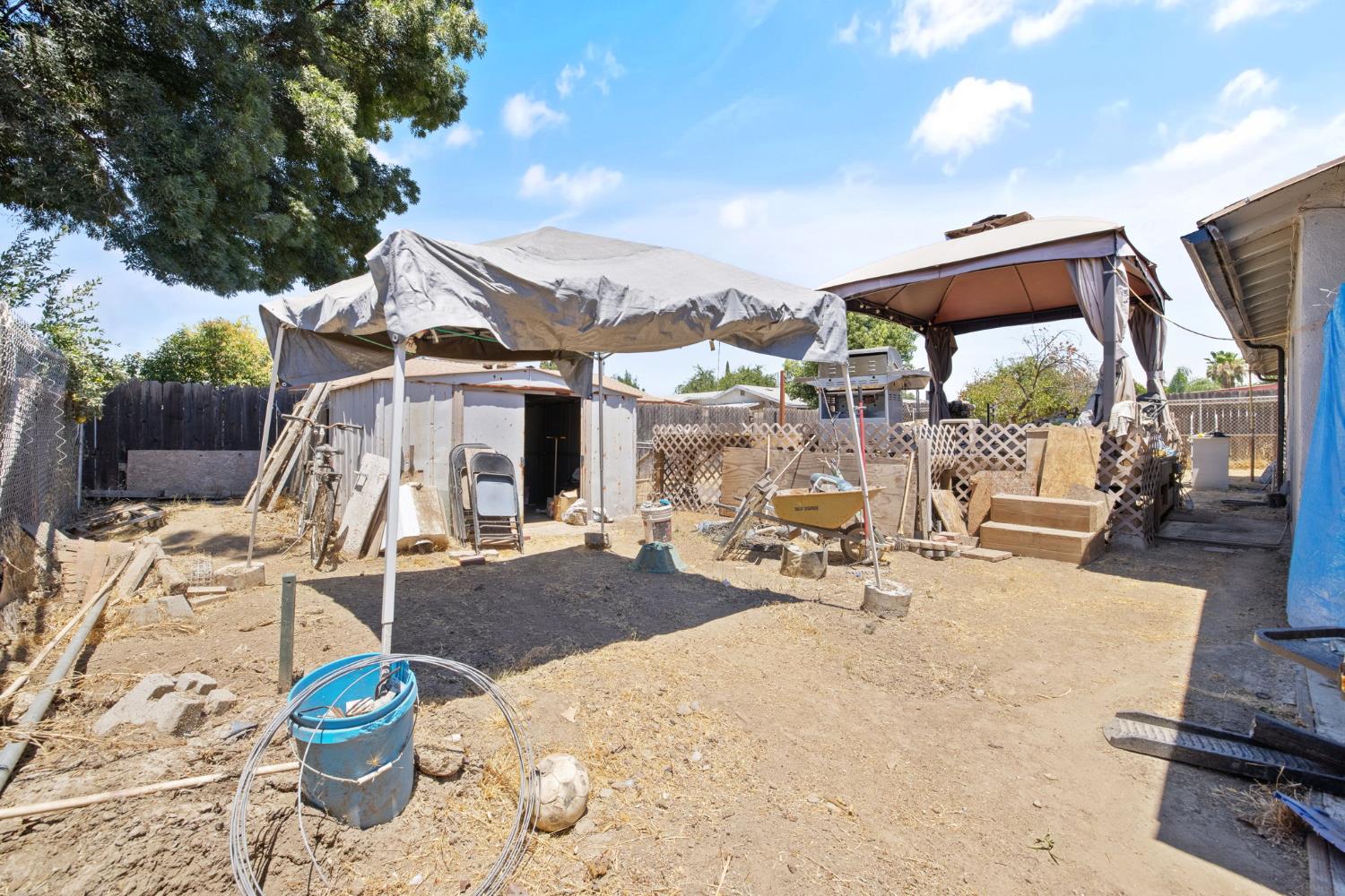 4212 W Whitendale, Visalia, CA 93277