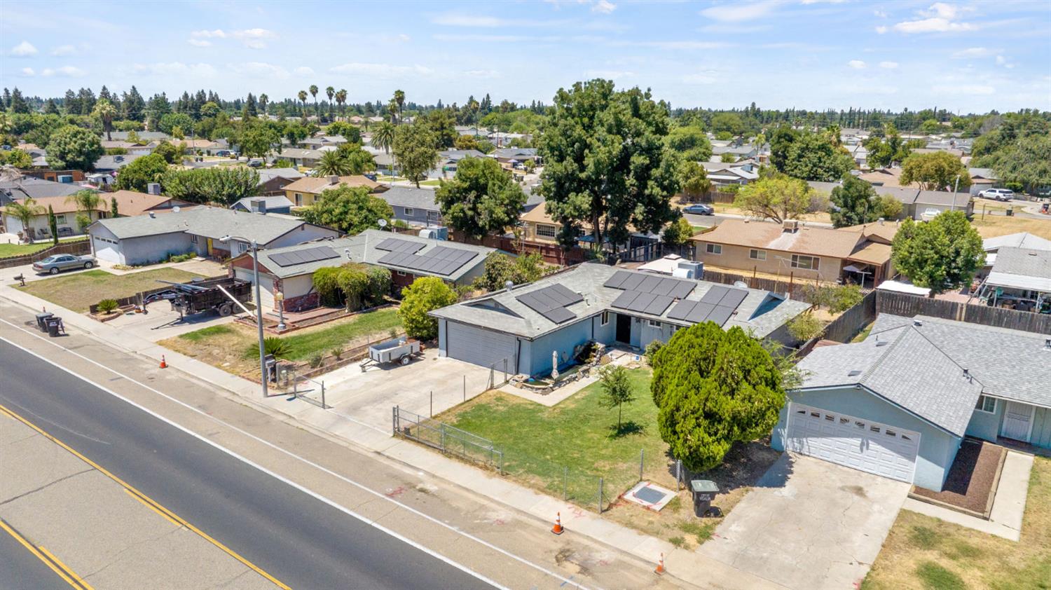 4212 W Whitendale, Visalia, CA 93277