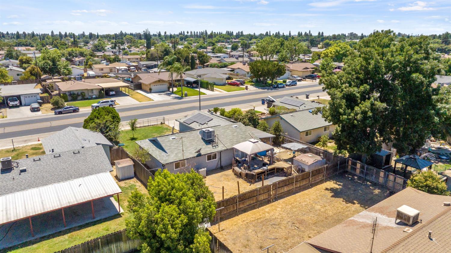 4212 W Whitendale, Visalia, CA 93277
