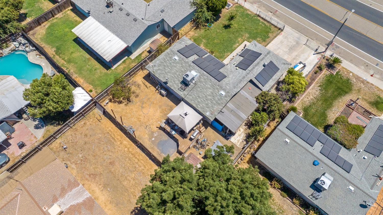 4212 W Whitendale, Visalia, CA 93277