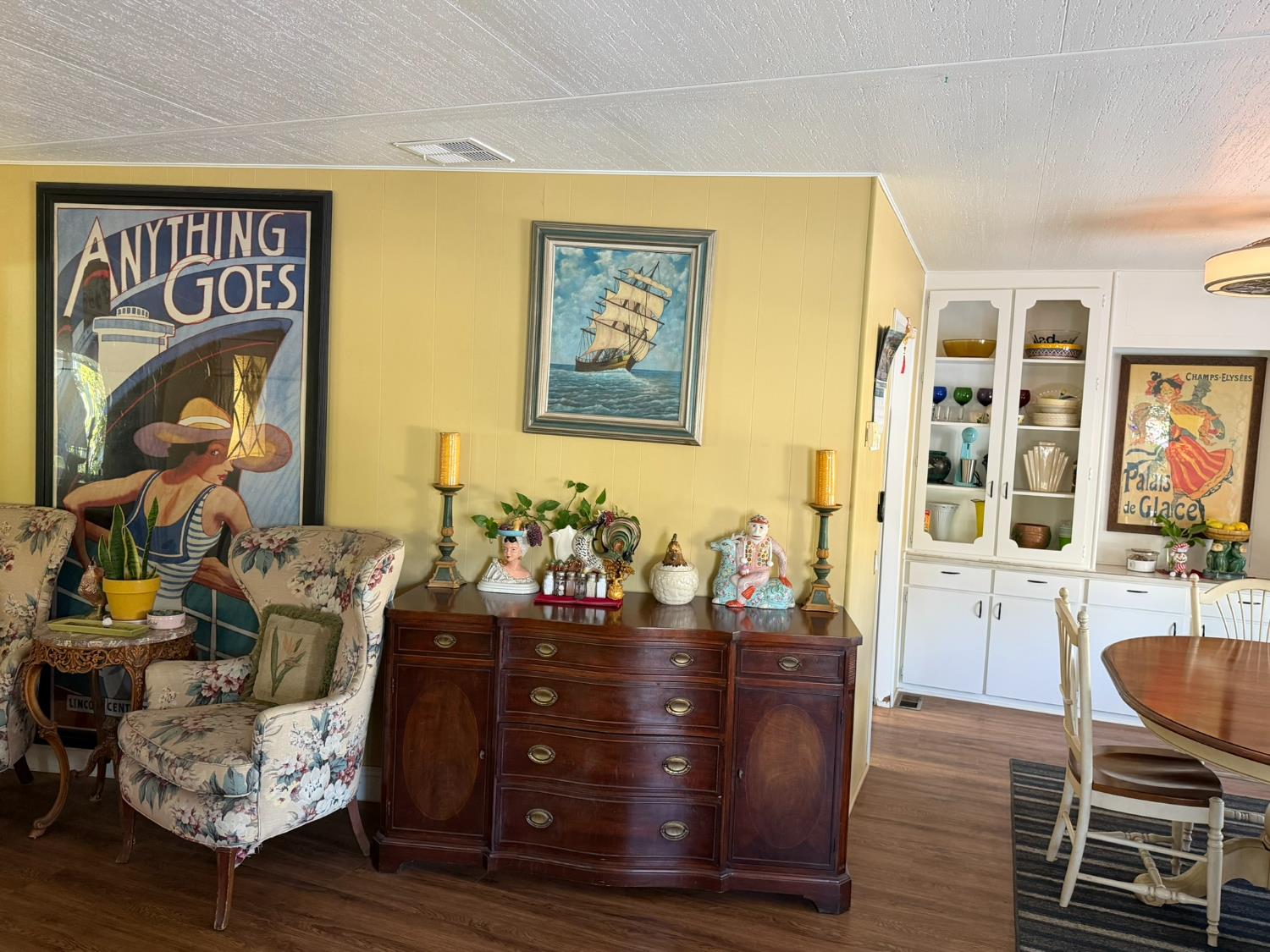2706 W Ashlan Ave, Fresno, CA 93722