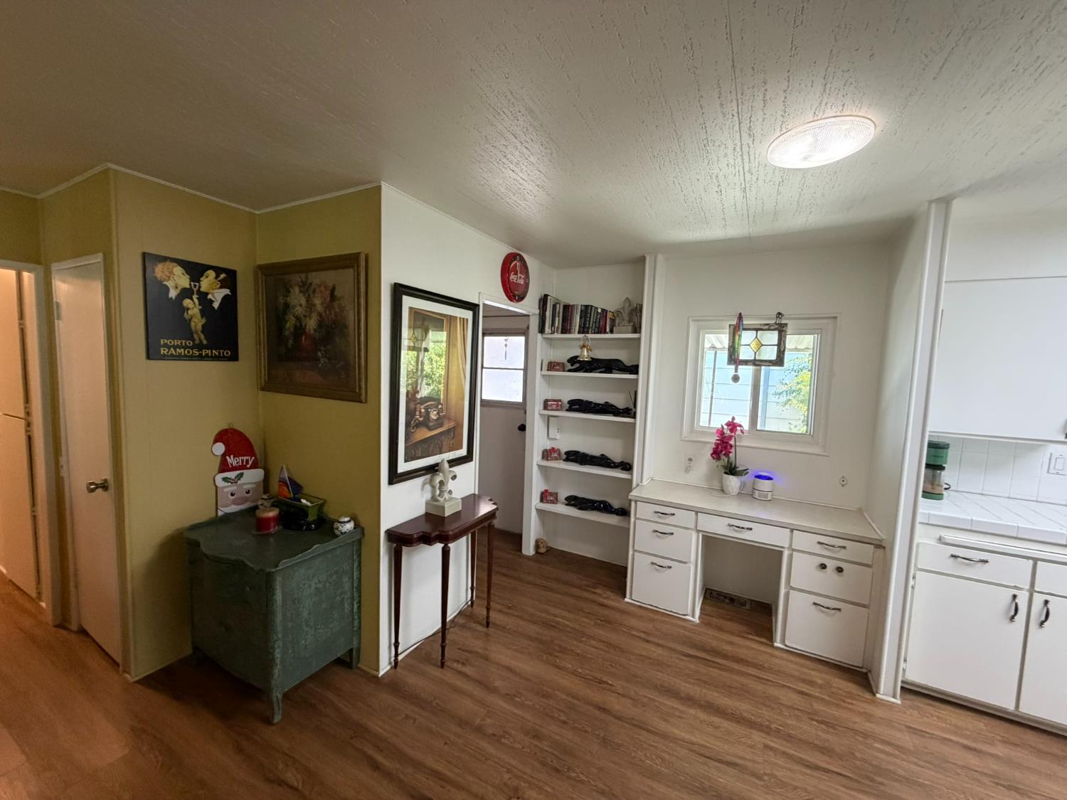2706 W Ashlan Ave, Fresno, CA 93722