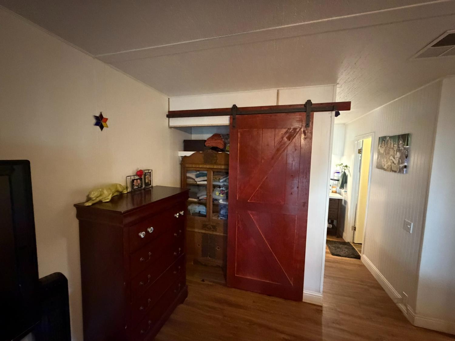 2706 W Ashlan Ave, Fresno, CA 93722
