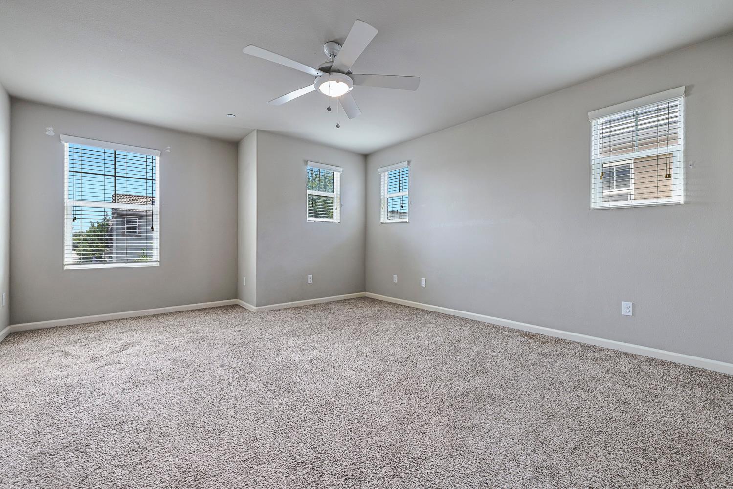 1324 Royalty Way, Clovis, CA 93619