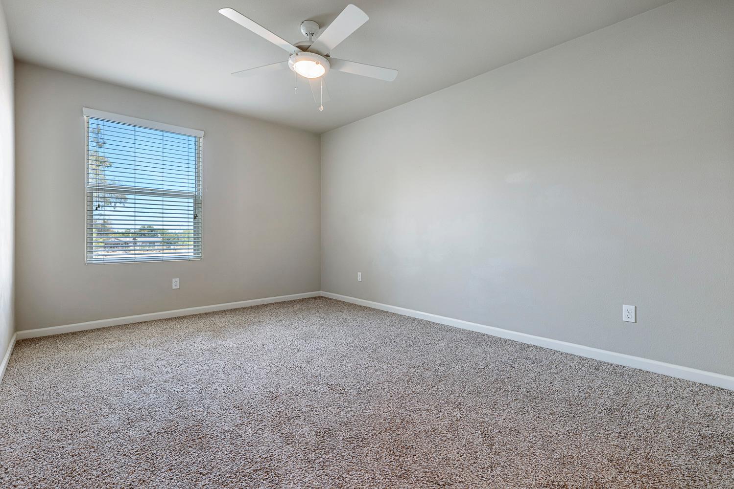 1324 Royalty Way, Clovis, CA 93619